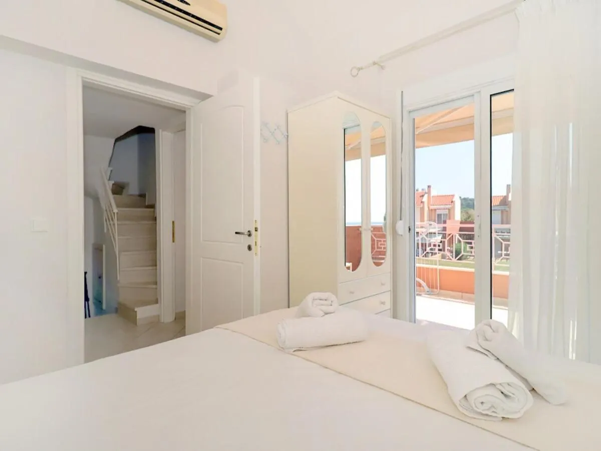 Aeon Beach Villa, Tripotamos By Halkidiki Villas Metokhion Konstamonitou