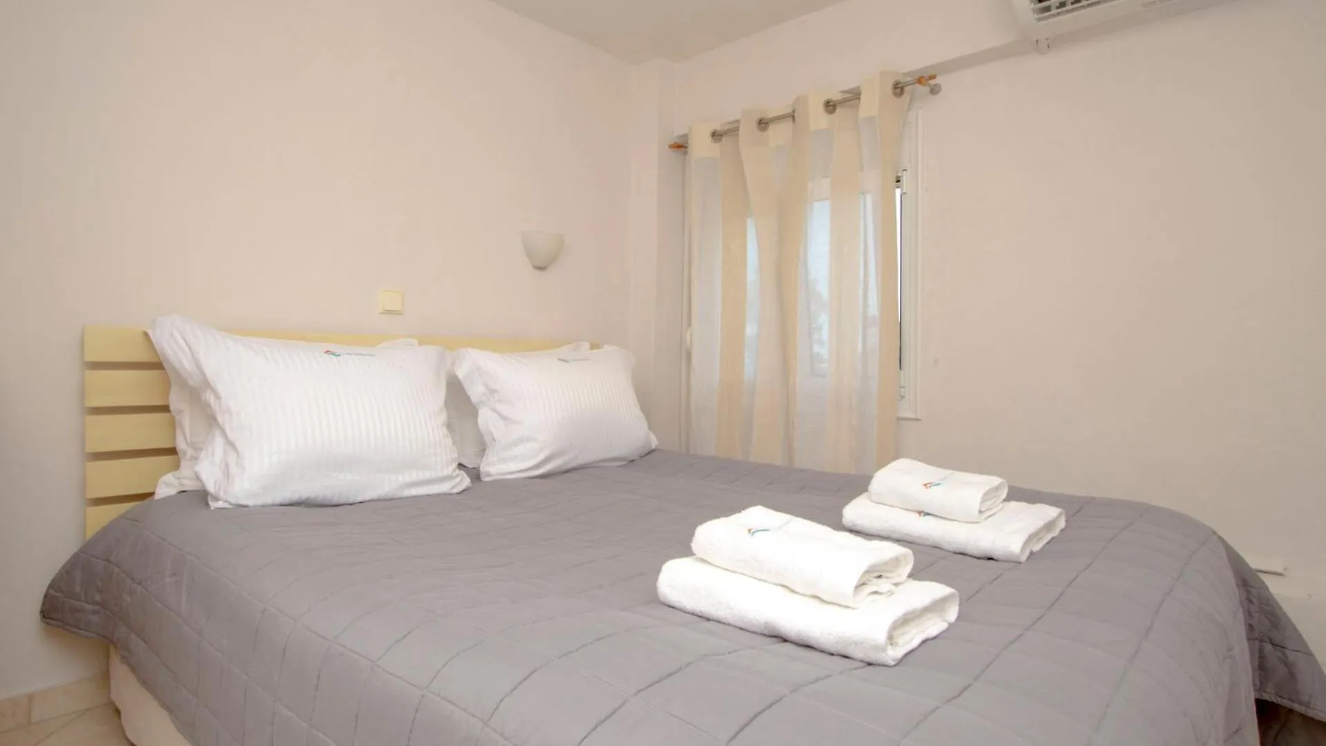 Aeon Beach Villa, Tripotamos By Halkidiki Villas Metokhion Konstamonitou